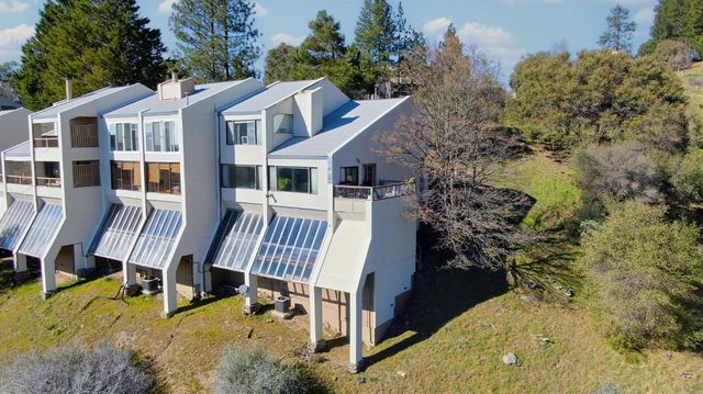 1218 Laurel Ln, Murphys, CA 95247
