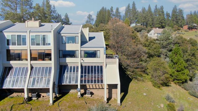 1218 Laurel Ln, Murphys, CA 95247
