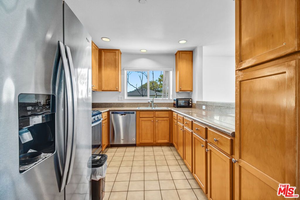 5764 San Vicente Boulevard 201, Los Angeles, CA 90019 — photo 5