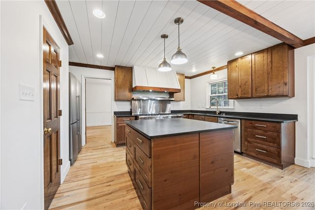 7716 Siple Avenue, Fayetteville, NC 28304