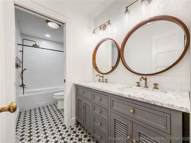 7716 Siple Avenue, Fayetteville, NC 28304