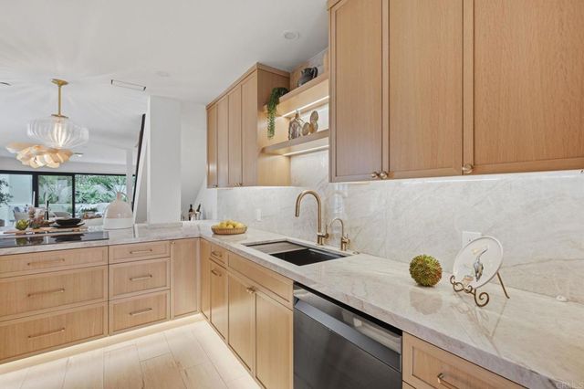 101 Coast Boulevard 1H, La Jolla, CA 92037