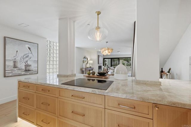 101 Coast Boulevard 1H, La Jolla, CA 92037