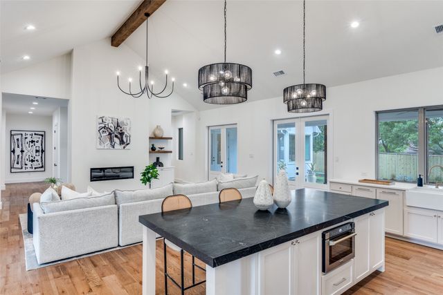 11131 Hillcrest Road, Dallas, TX 75230