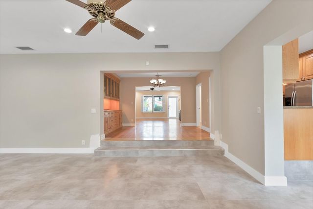 805 SE 10th Street, Fort Lauderdale, FL 33316