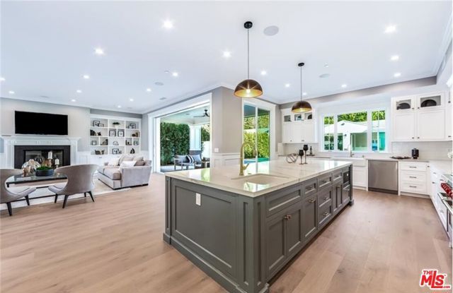 4710 Noeline Avenue, Encino (los Angeles), CA 91436