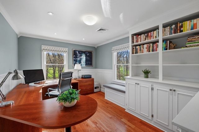 19 Crane Neck St, West Newbury, MA 01985