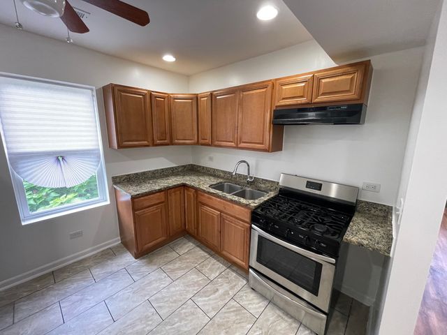 1320 W 57th Street 1, Chicago, IL 60636
