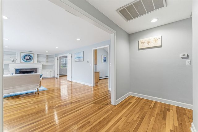 5 Hillcrest Road, Bedford, MA 01730