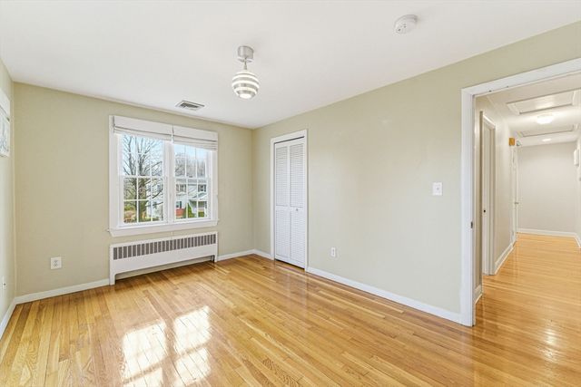 5 Hillcrest Road, Bedford, MA 01730