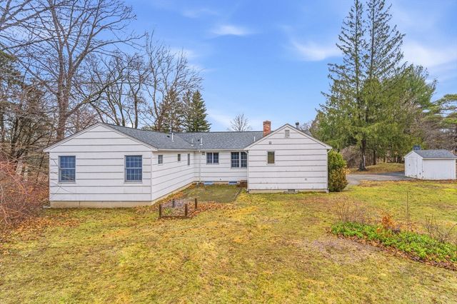 5 Hillcrest Road, Bedford, MA 01730