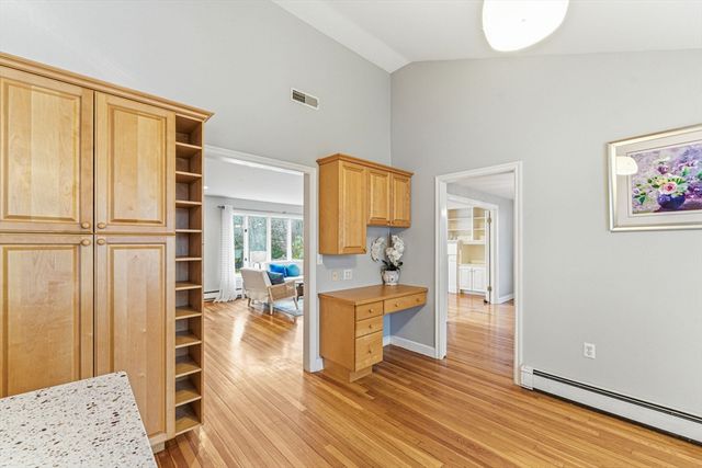 5 Hillcrest Road, Bedford, MA 01730