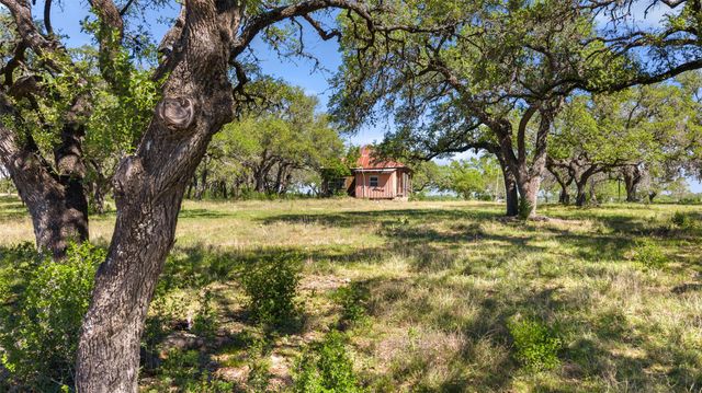1318 Klett Ranch RD, Johnson City, TX 78636