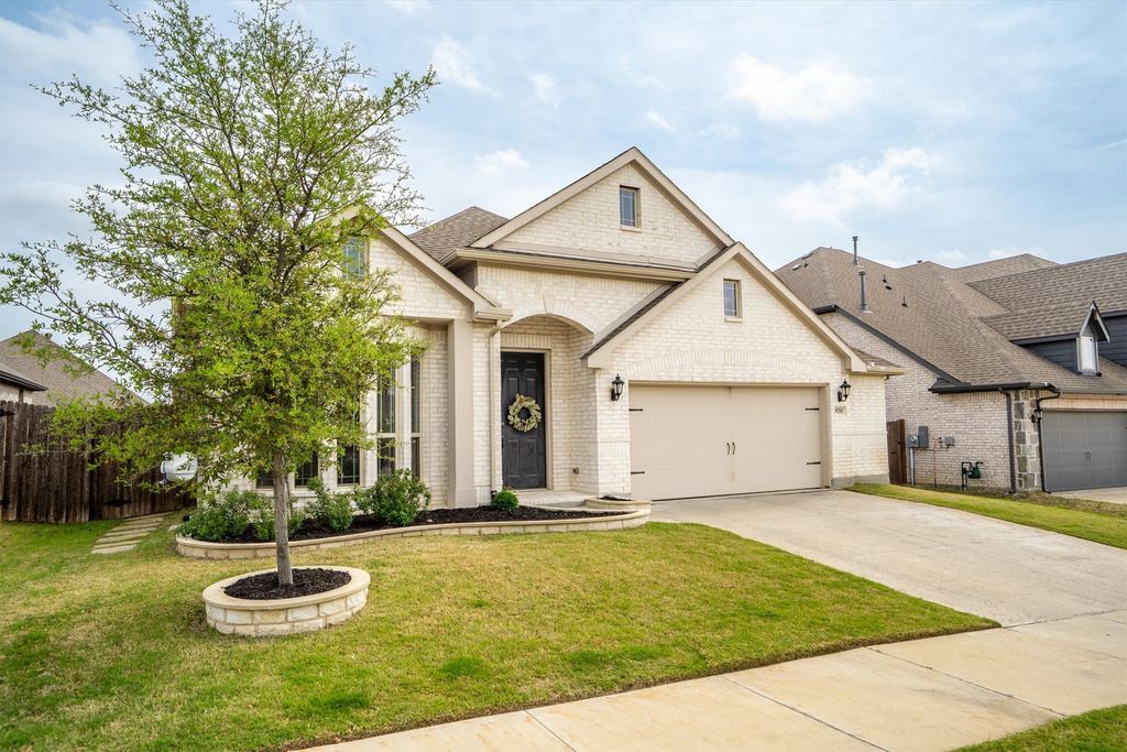 9201 Amistad Lane, Denton, TX 76226 — photo 5