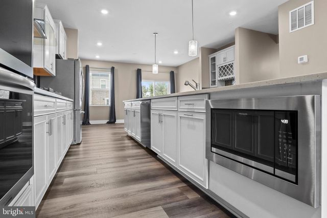4175 BRODIE PL, White Plains, MD 20695