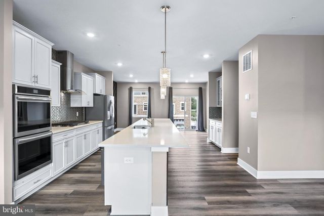 4175 BRODIE PL, White Plains, MD 20695