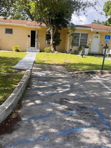 2210 NE 170th St 2220, North Miami Beach, FL 33160