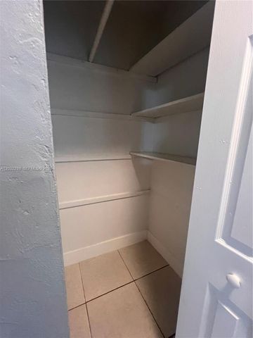 2210 NE 170th St 2220, North Miami Beach, FL 33160