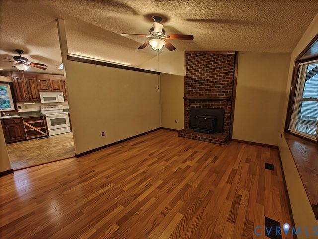 2855 Gaynel Dr, Powhatan, VA 23139