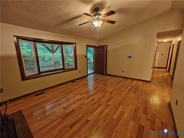 2855 Gaynel Dr, Powhatan, VA 23139
