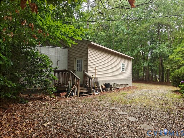 2855 Gaynel Dr, Powhatan, VA 23139