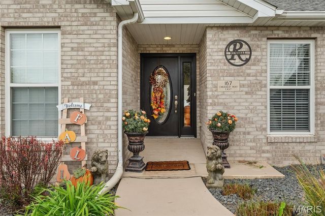 167 Emerald Way East, Granite City, IL 62040
