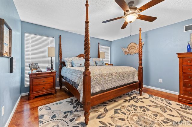 167 Emerald Way East, Granite City, IL 62040