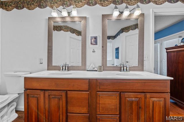 167 Emerald Way East, Granite City, IL 62040