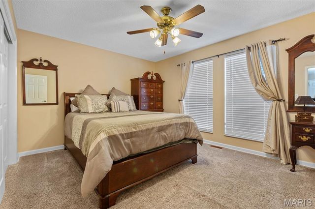 167 Emerald Way East, Granite City, IL 62040