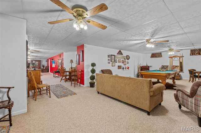 167 Emerald Way East, Granite City, IL 62040