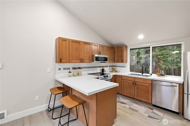 7215 54th Avenue NW, Gig Harbor, WA 98335