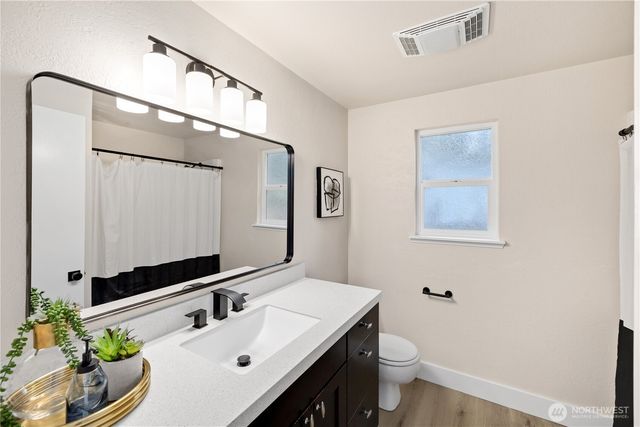 7215 54th Avenue NW, Gig Harbor, WA 98335