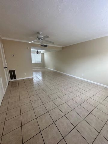1433 Cedar Post Lane 41, Houston, TX 77055