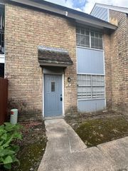 1433 Cedar Post Lane 41, Houston, TX 77055