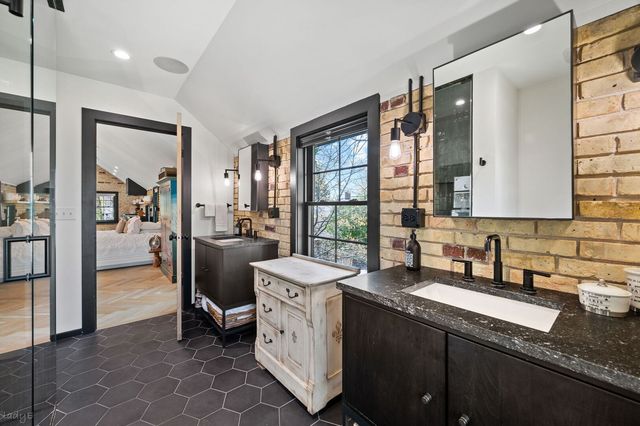 1619 McGovern Avenue, Highland Park, IL 60035
