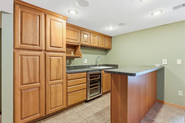 2225 Chestnut Road, Hamel, MN 55340