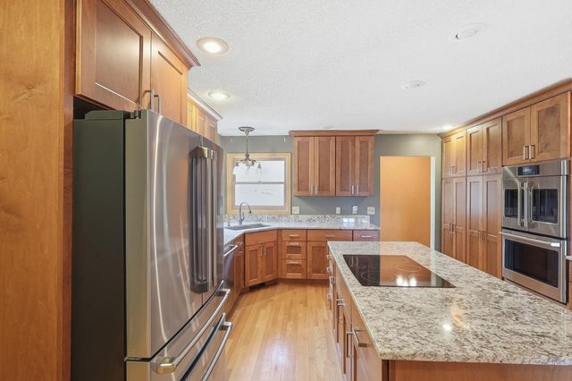 2225 Chestnut Road, Hamel, MN 55340
