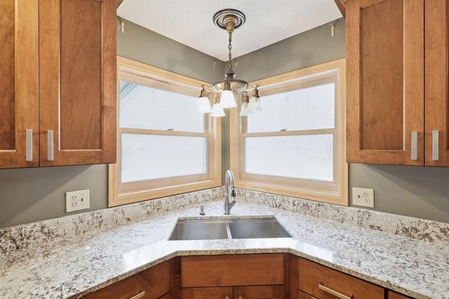 2225 Chestnut Road, Hamel, MN 55340