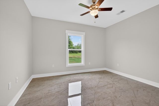 105 Stonegate Drive, Danville, KY 40422
