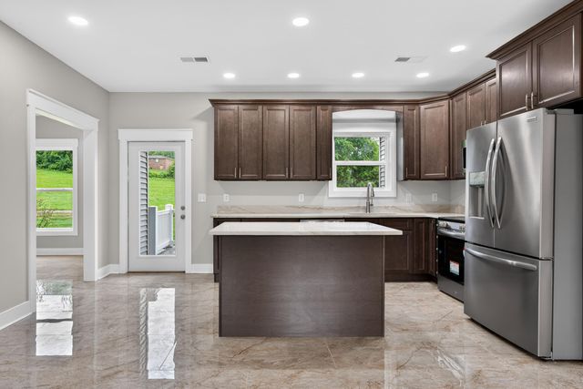 105 Stonegate Drive, Danville, KY 40422
