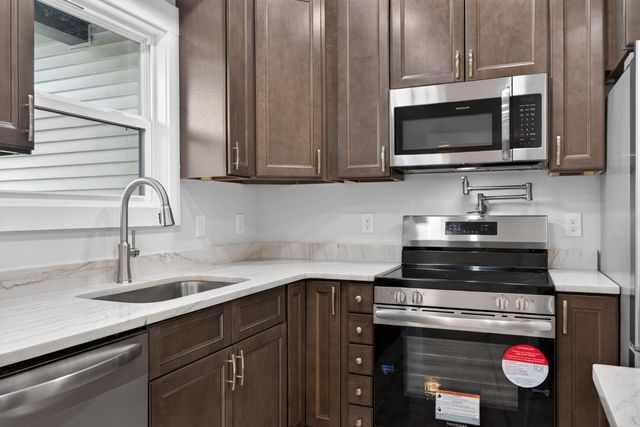 105 Stonegate Drive, Danville, KY 40422