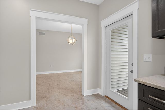 105 Stonegate Drive, Danville, KY 40422