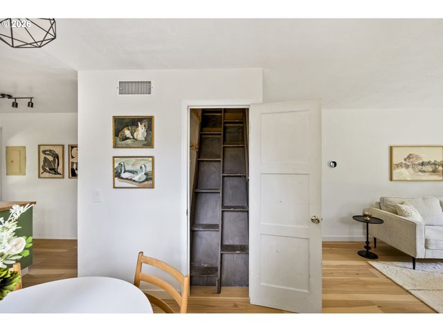 10140 N HUDSON St, Portland, OR 97203