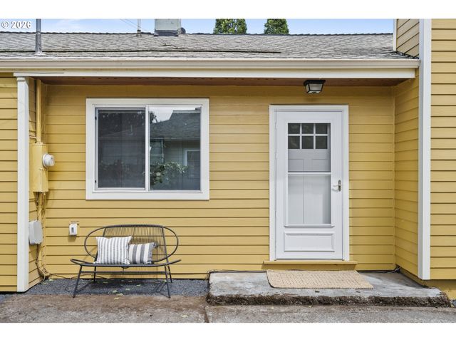 10140 N HUDSON St, Portland, OR 97203