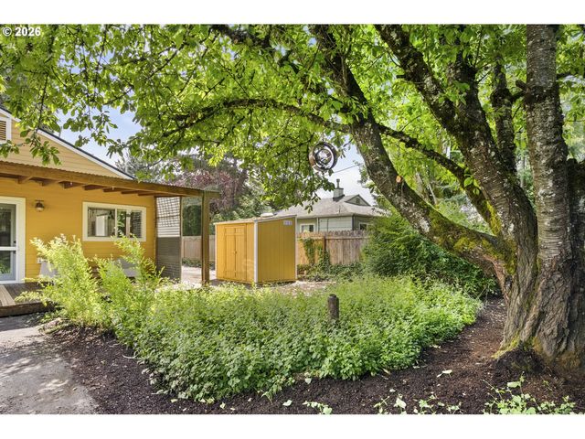 10140 N HUDSON St, Portland, OR 97203