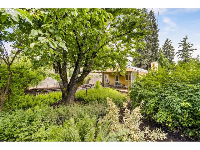 10140 N HUDSON St, Portland, OR 97203