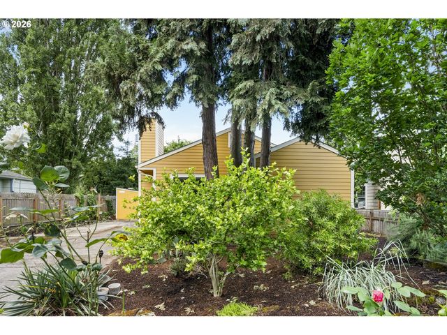 10140 N HUDSON St, Portland, OR 97203