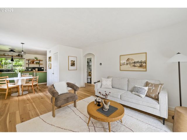 10140 N HUDSON St, Portland, OR 97203