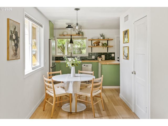 10140 N HUDSON St, Portland, OR 97203