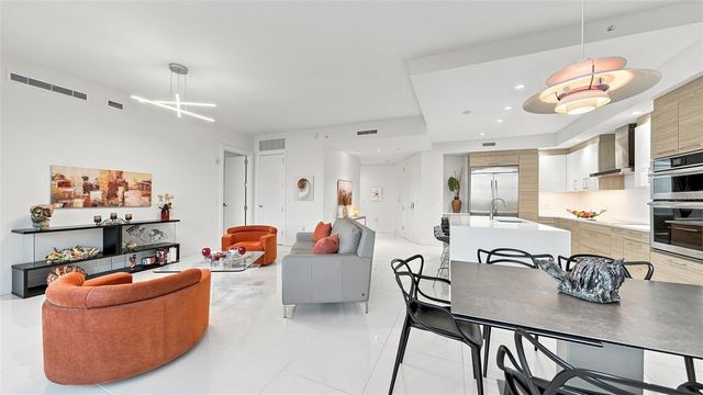 1155 N GULFSTREAM AVENUE 308, Sarasota, FL 34236